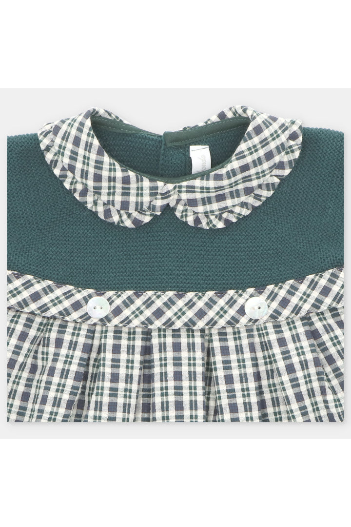 Vestido Verde Botella con Mangas Tejidas y Estampado de Cuadros