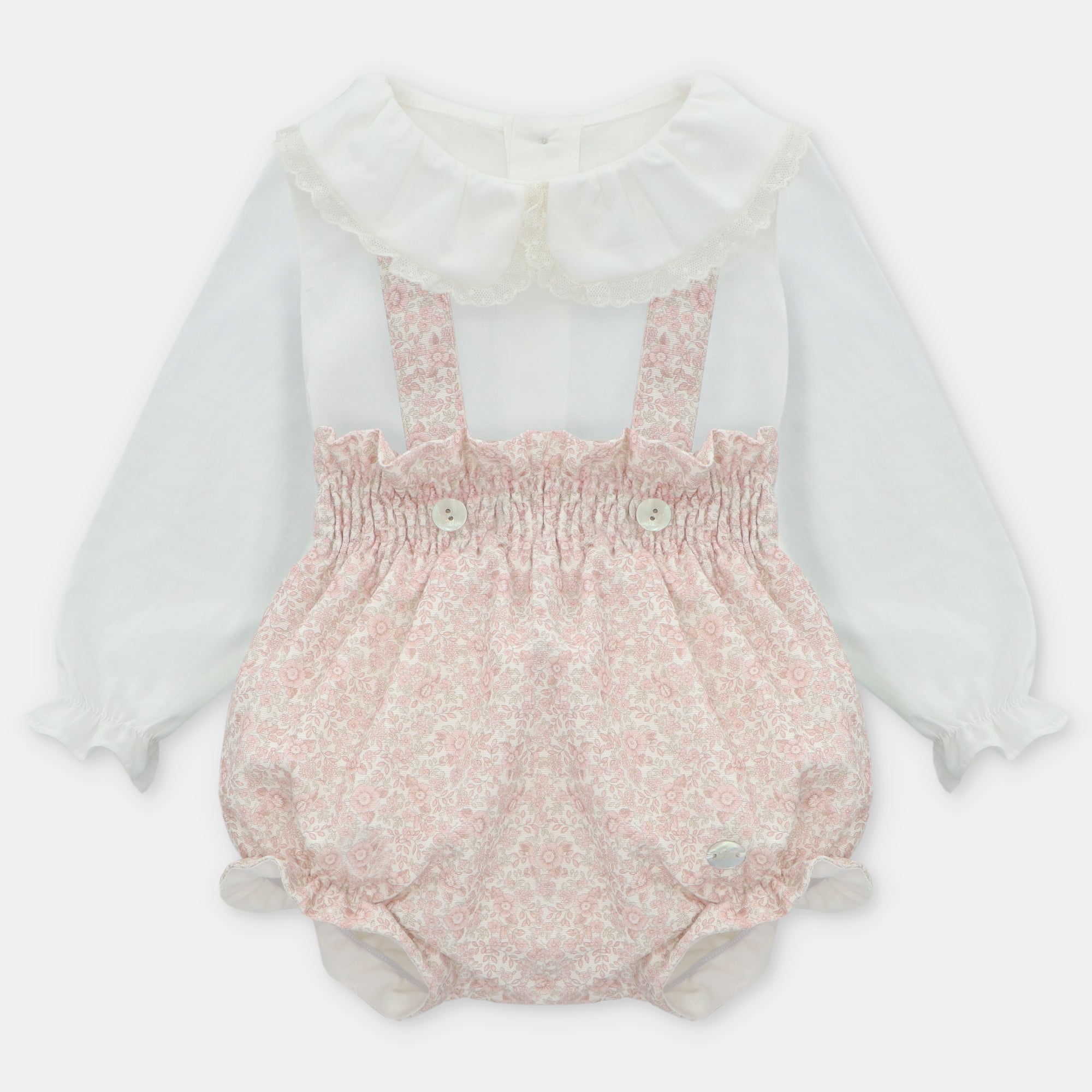 Conjunto de Ranita de Lino con Estampado de Flores Rosa y Camisa Cuello Peter Pan con Detalles en Encaje Leeds