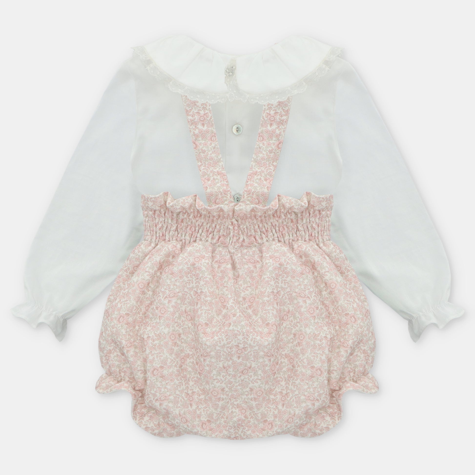 Conjunto de Ranita de Lino con Estampado de Flores Rosa y Camisa Cuello Peter Pan con Detalles en Encaje Leeds