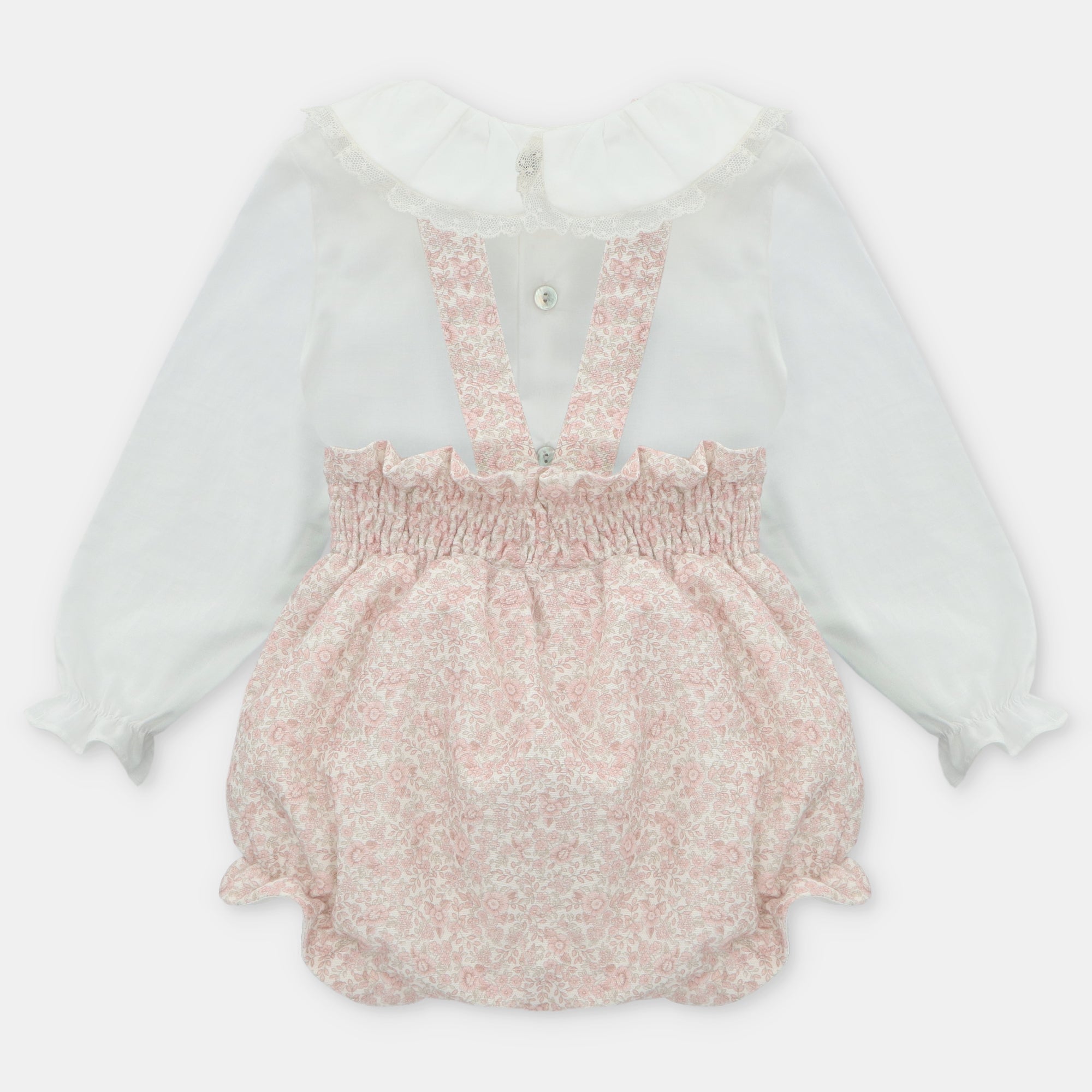 Conjunto de Ranita de Lino con Estampado de Flores Rosa y Camisa Cuello Peter Pan con Detalles en Encaje Leeds