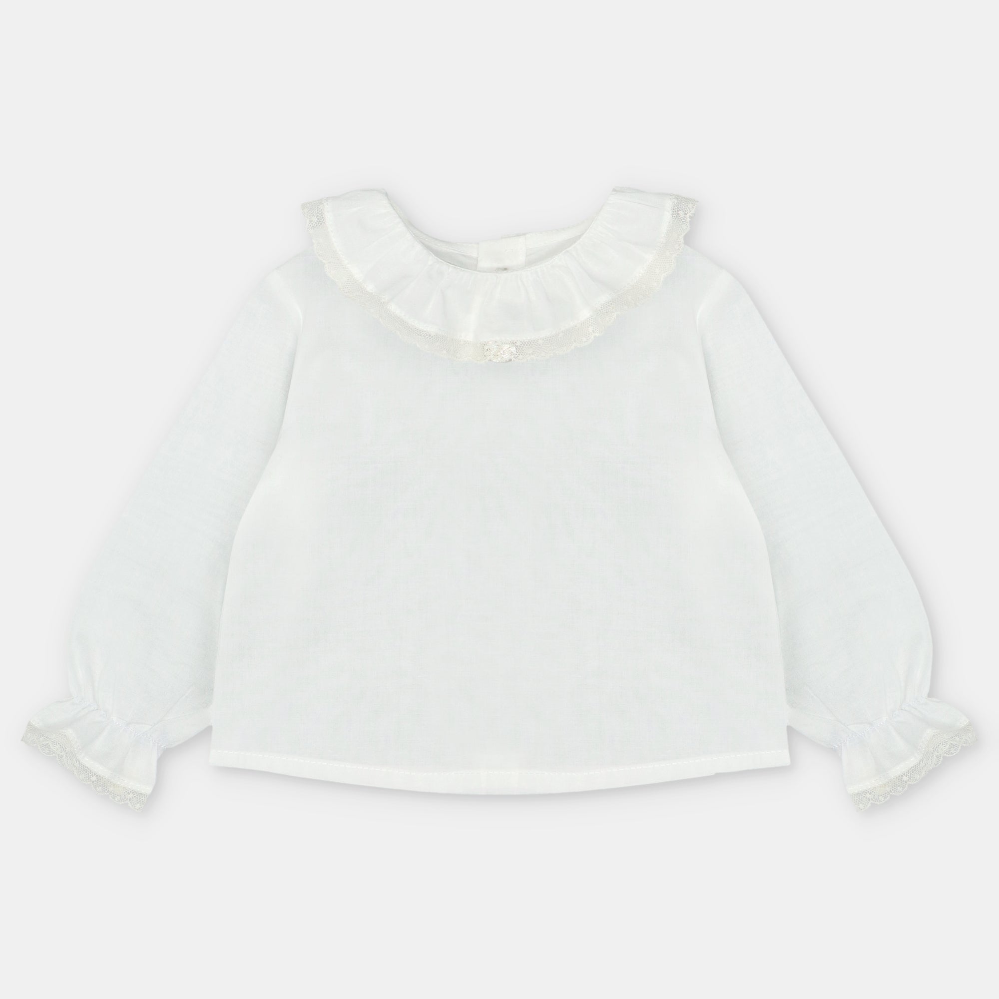 Blusa Blanca con Cuello Batista