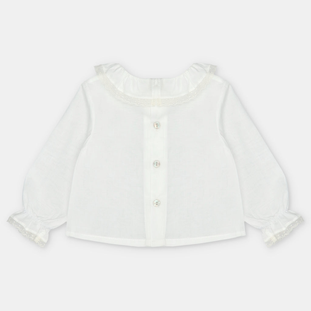 Blusa Blanca con Cuello Batista