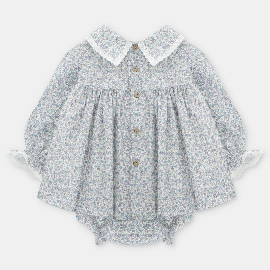 Jesusito Microestampado de Flores con Detalles de Blonda en Cuello y Manga Acampanadas Costwold
