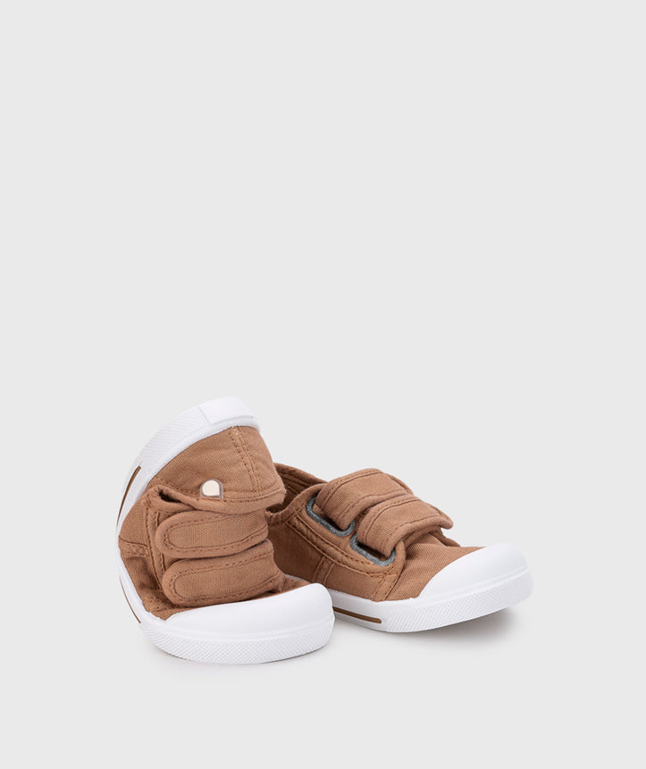 Zapato de Lona Barefoot Camel con Cierre Magico