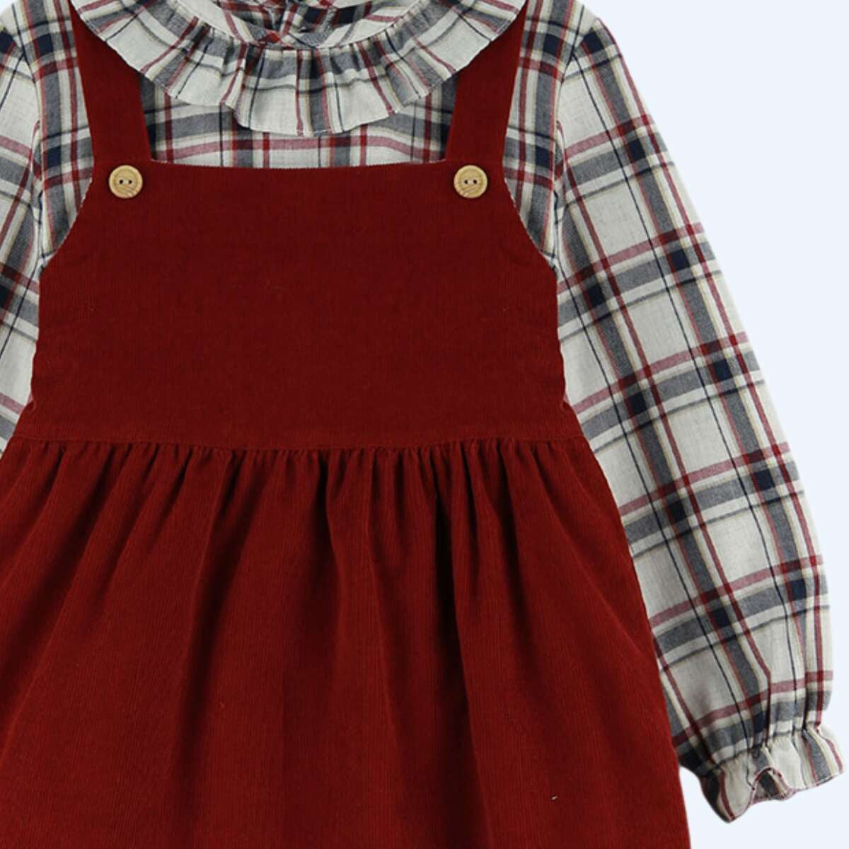 Conjunto de Vestido Granate con Camisa de Cuadros Cuello Batista