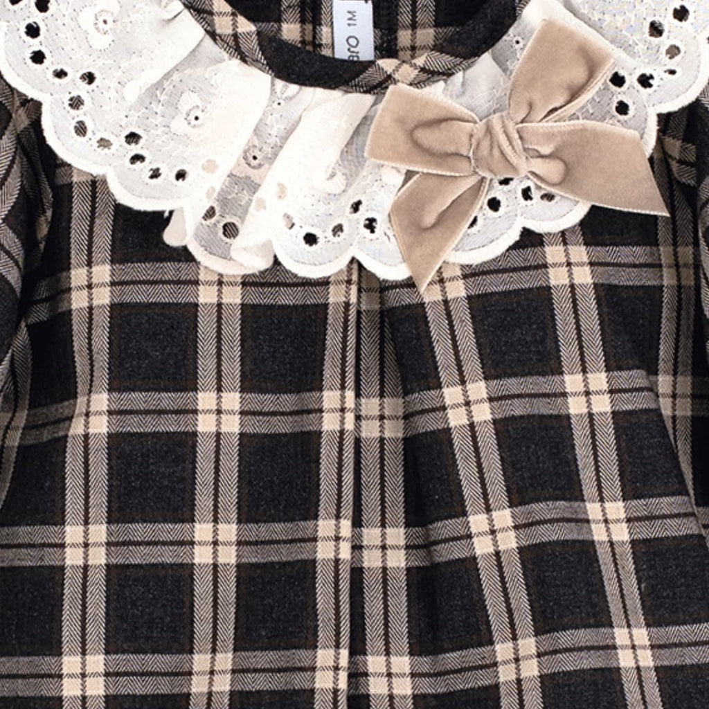 Jesusito Cuadros Gris Plomo y Beige Colección Tramontana