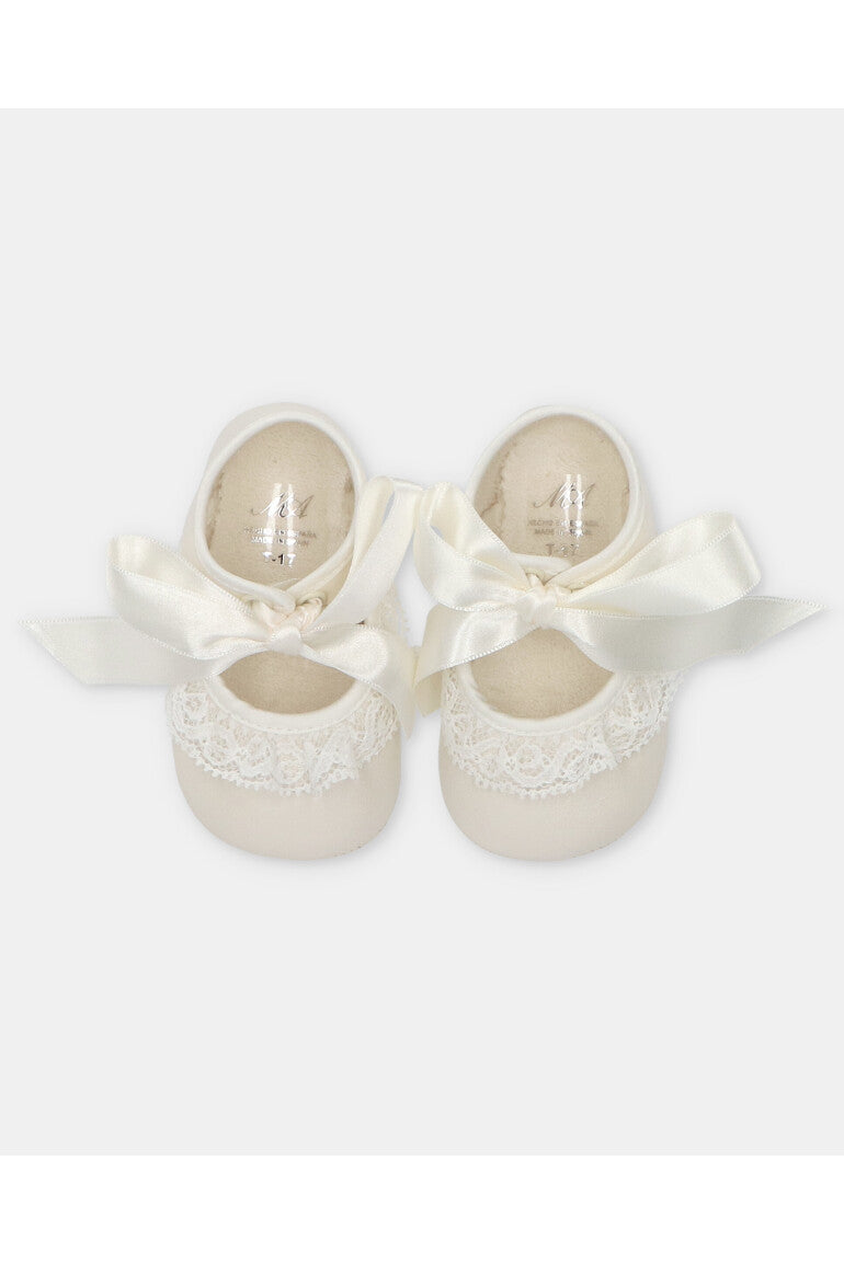 Merceditas Crema de Piel con Encaje y Cinta Empeine