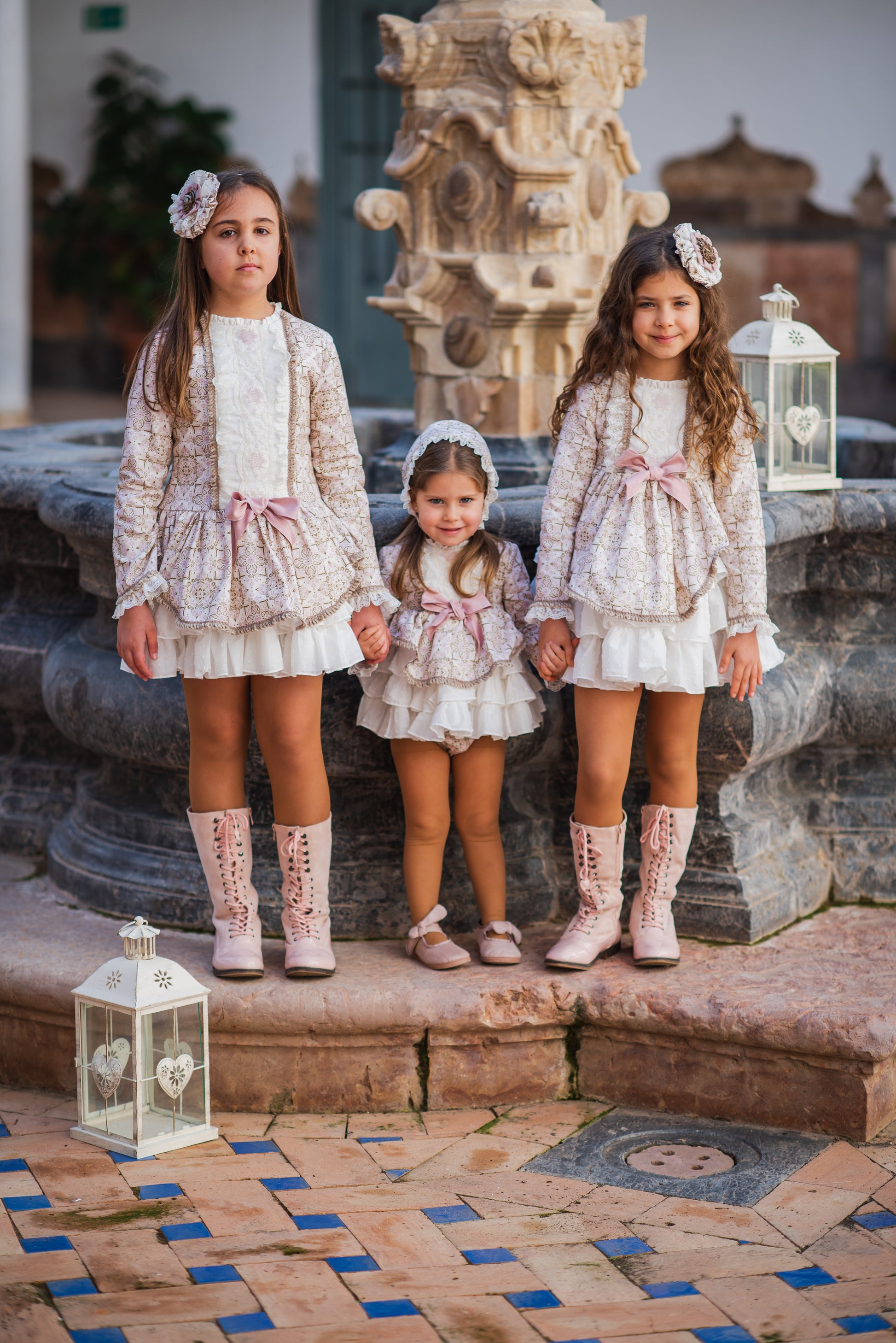 Vestido Talle Bajo Estampado Damasco Rosa