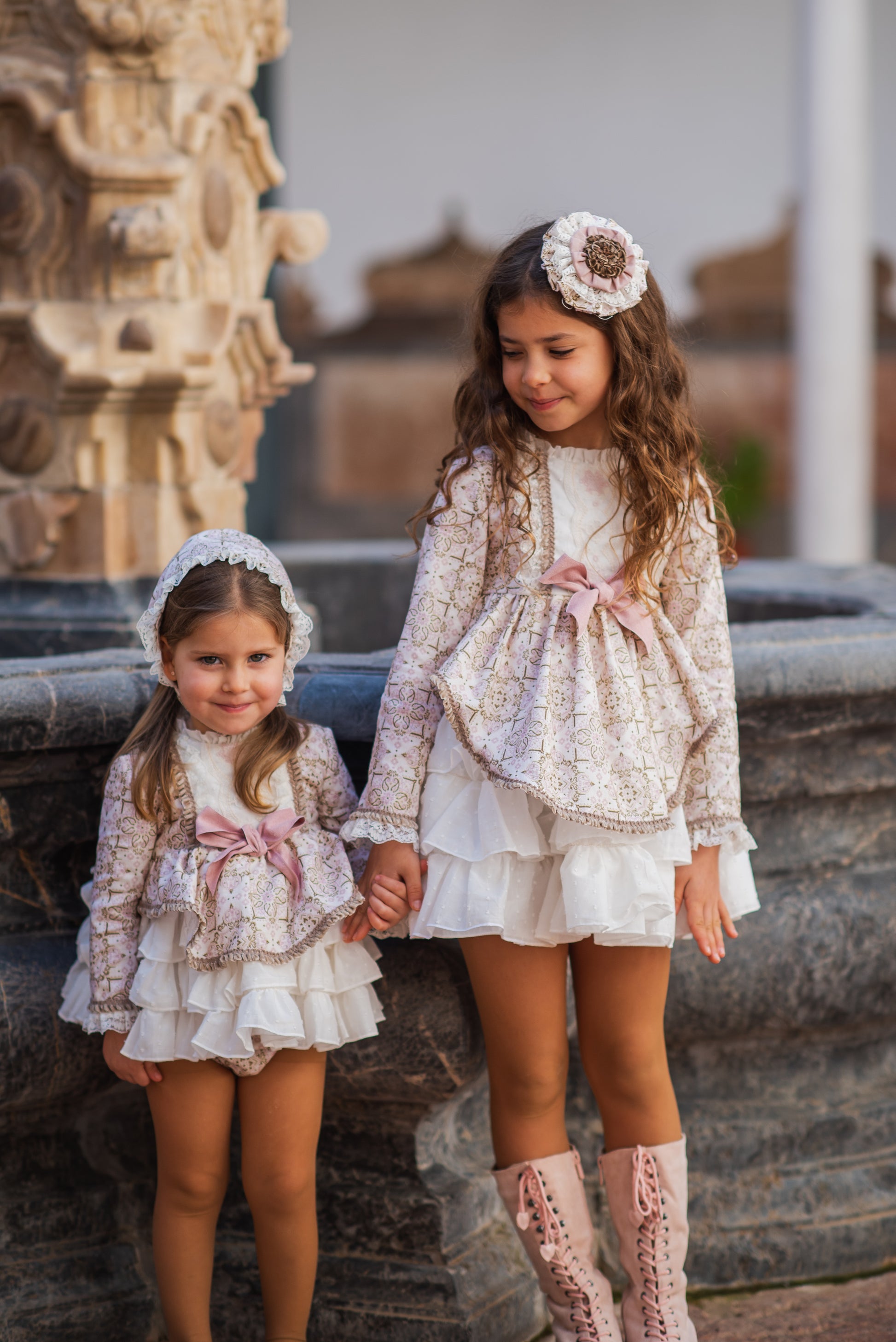 Vestido Talle Bajo Estampado Damasco Rosa