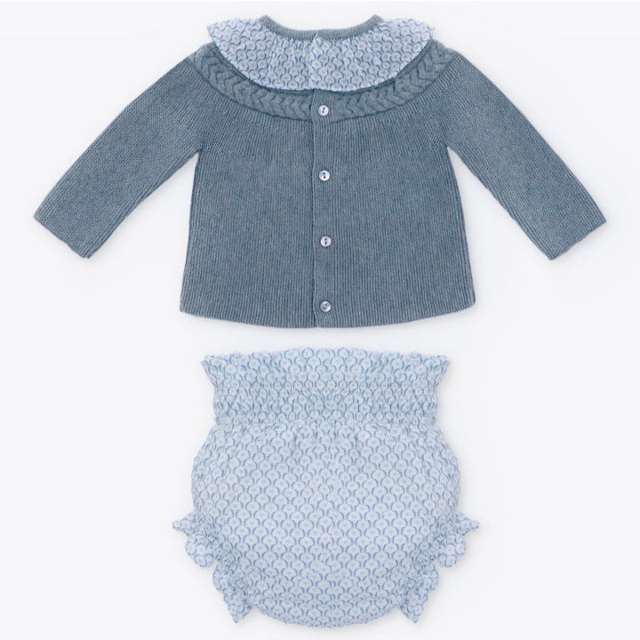 Conjunto con Sweter Tejido Porcelana Azul Noche y Cubre Panal