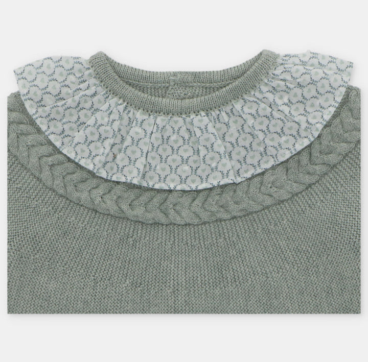 Conjunto con Sweter Tejido Porcelana Verde Salvia y Cubre Panal