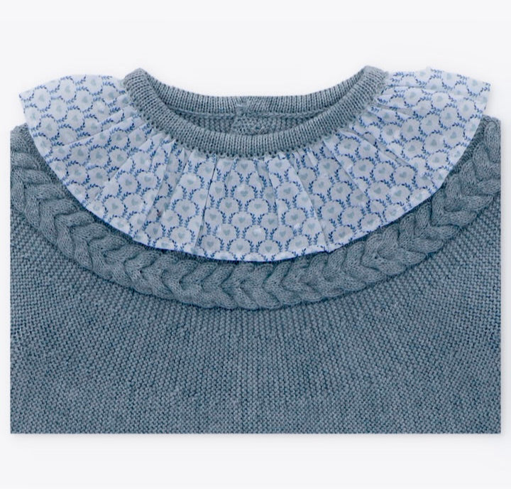 Conjunto con Sweter Tejido Porcelana Azul Noche y Cubre Panal
