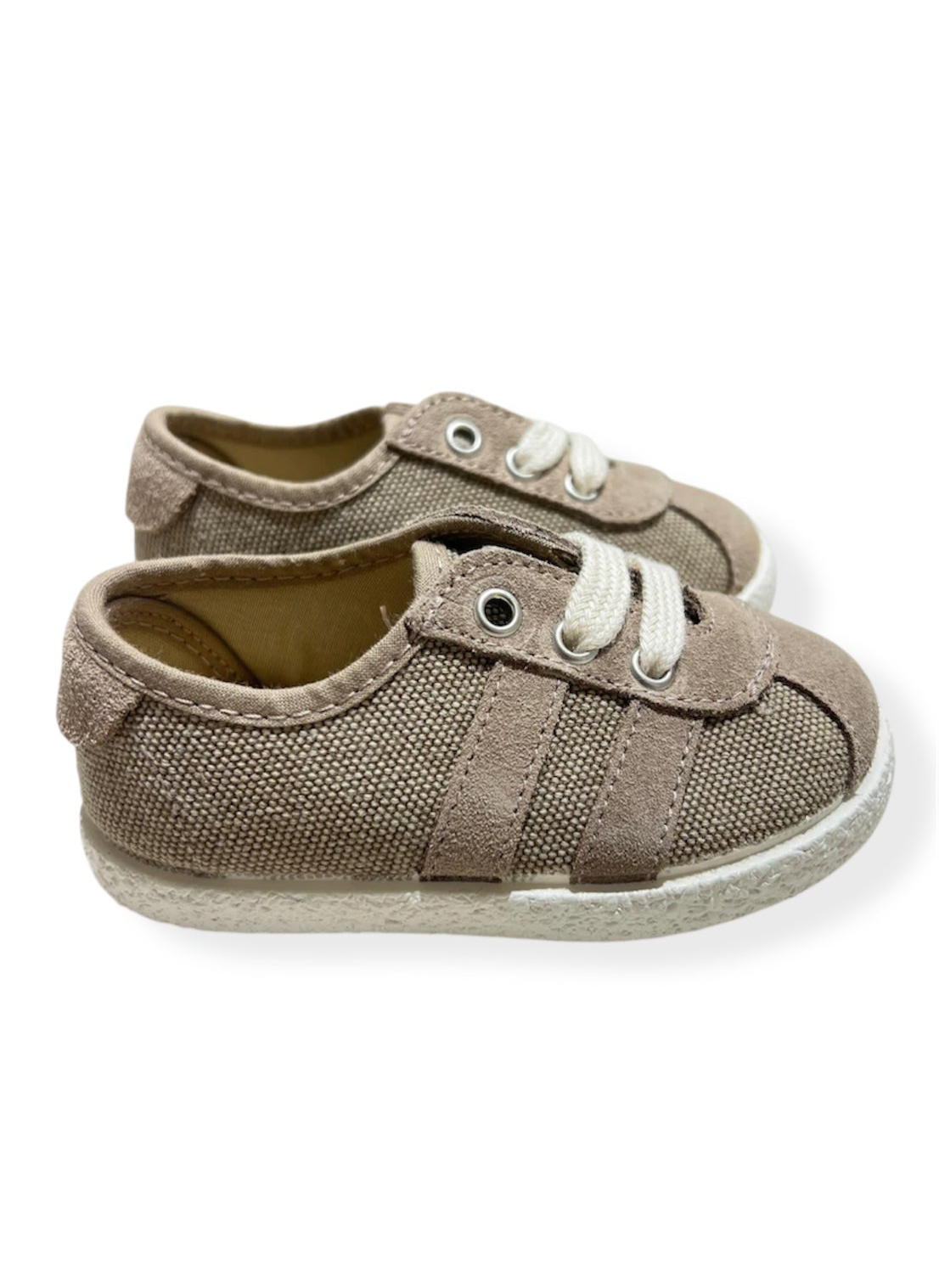 Blucher Beige con Trenzas y Suela Blanca