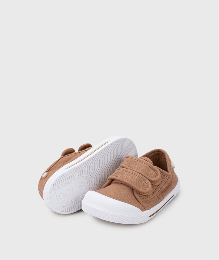 Zapato de Lona Barefoot Camel con Cierre Magico