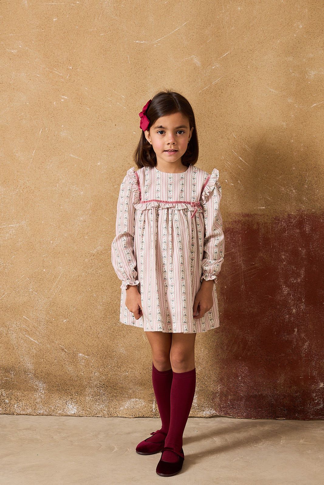 Vestido Estampado Rosas con Flores y Detales Cinta en Terciopelo Rosa