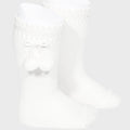 Calcetines Altos con Borlas Blancos