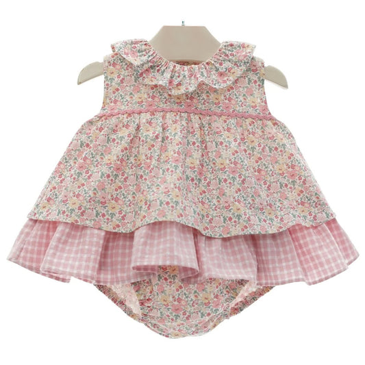Jesusito Rosa Empolvado con Estampado Floral y Cubre Pañal y Capota