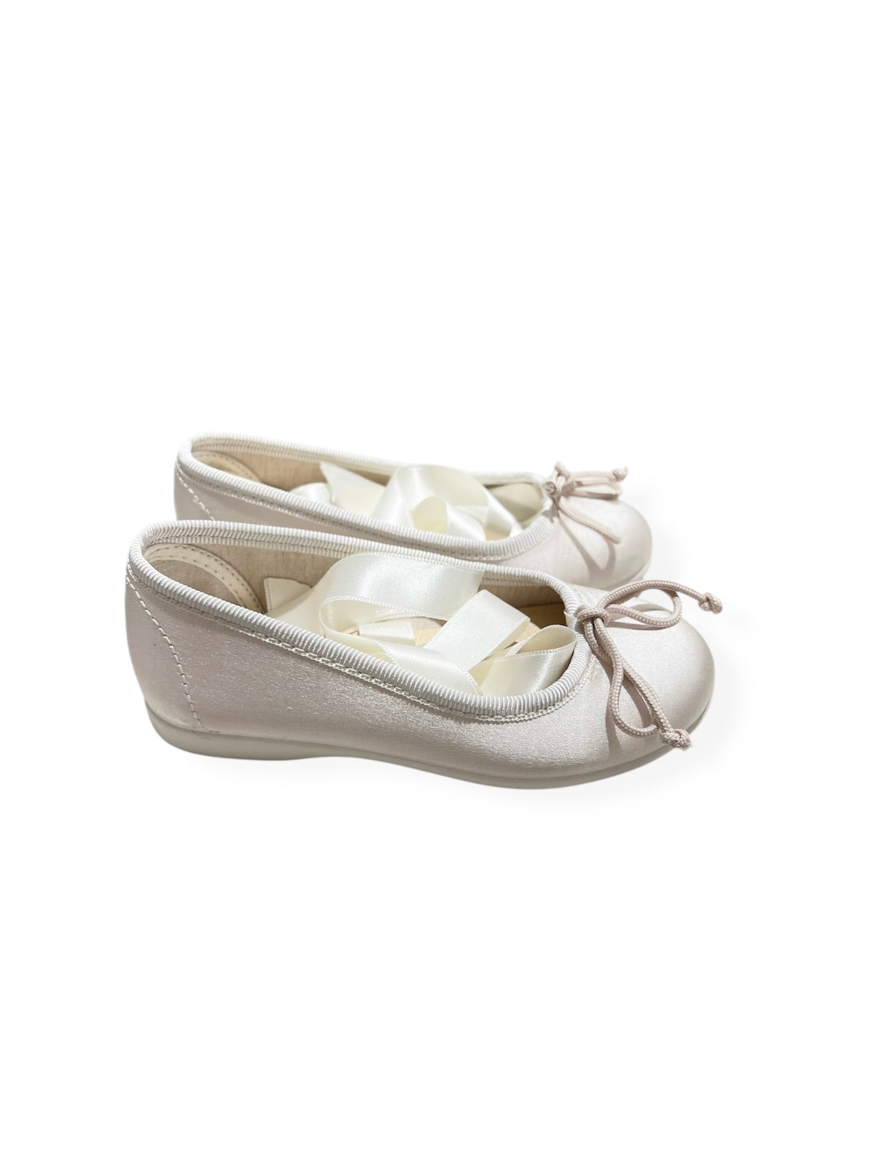 Merceditas Satinadas Blanco Perla con Cinta