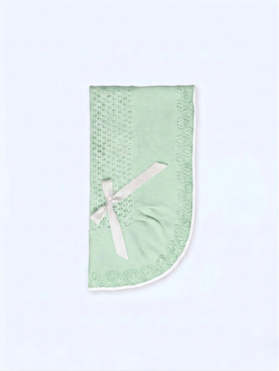 Toquilla Lima con Volante y Detalles en Blanco