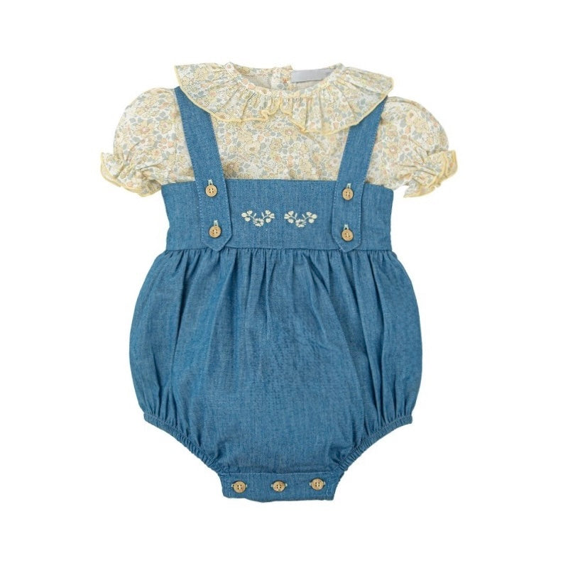 Conjunto Camisa Estampado Floral Amarillo con Ranita Denim y Bordado Flores en el Pecho