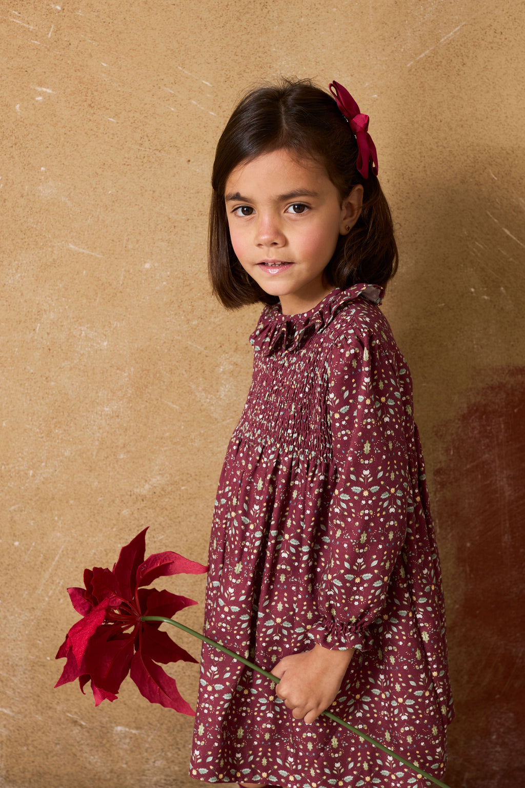 Vestido Granate Gomas Bellota con Cuello Batista