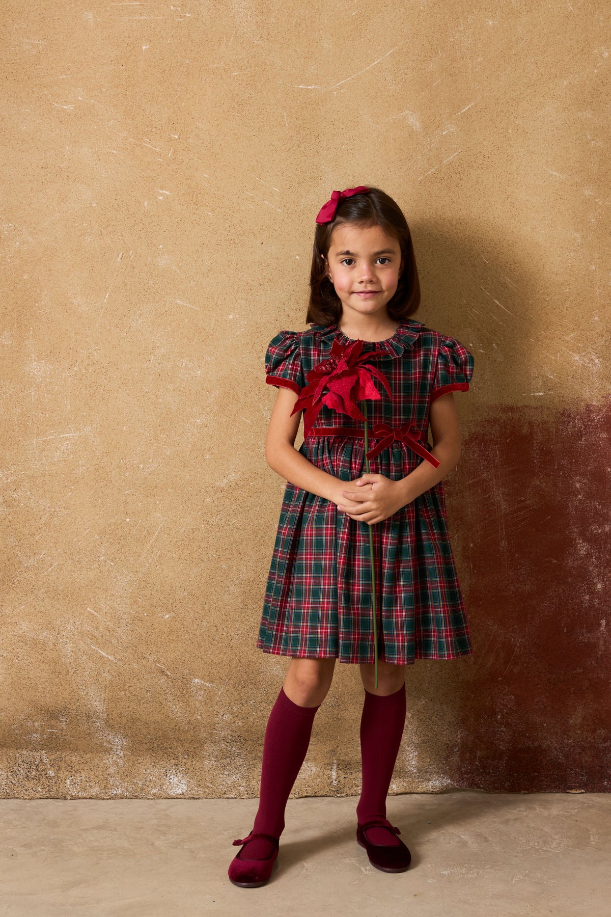 Vestido Clasico Tartan con Detalles en Terciopelo Rojo