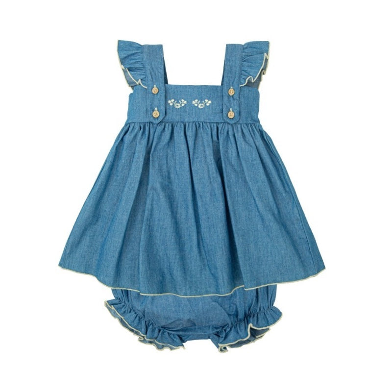 Jesusito Denim con Flores Bordadas y Cubre Panal a Juego