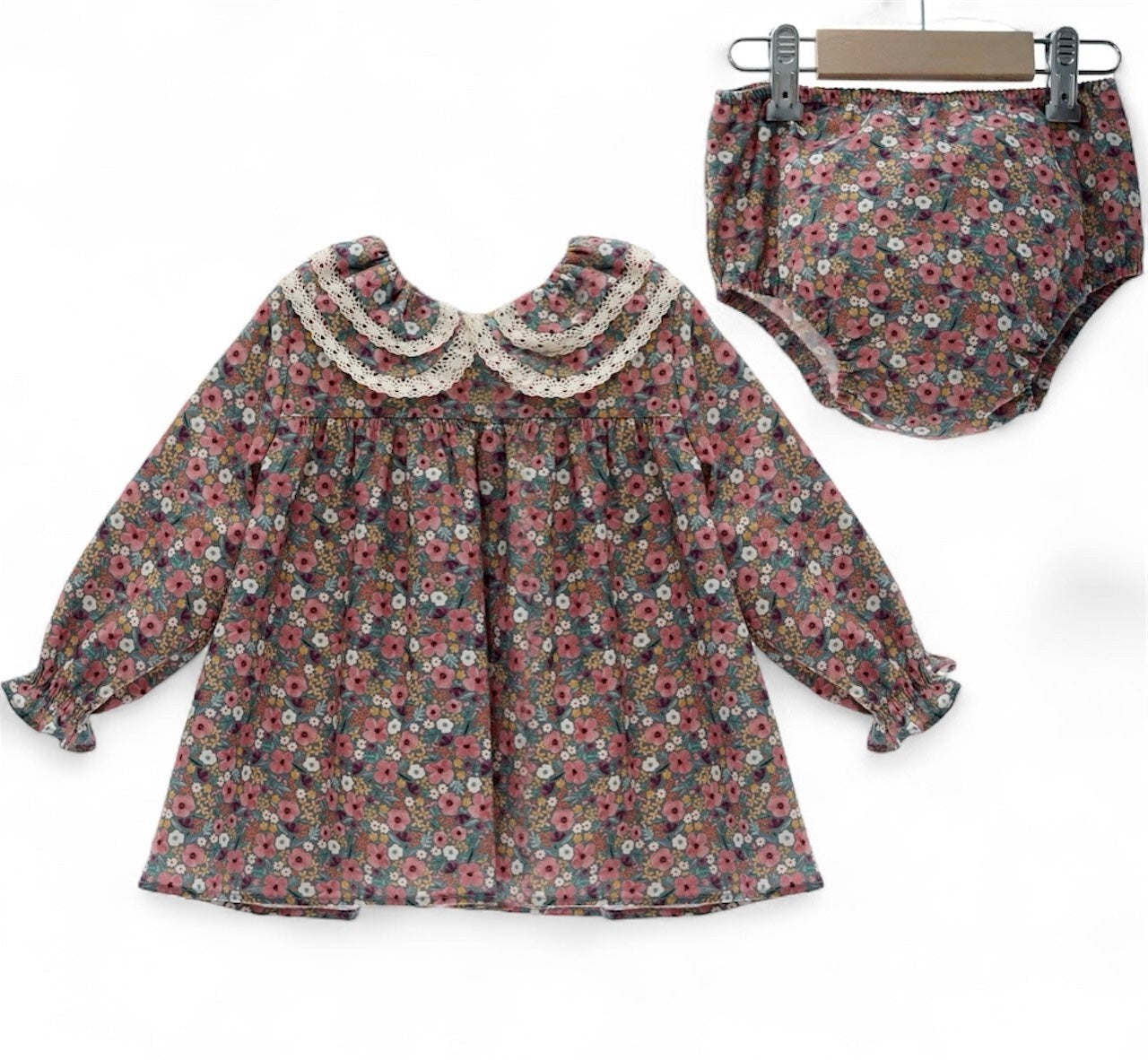 Jesusito Cachemira Doble Cuello con Braguita a Juego