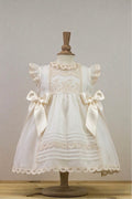Mantilla Cristal con Encajes y Lazos Laterales de Razo Crema