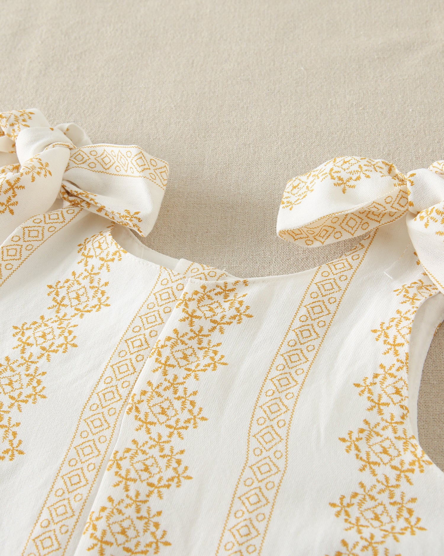Jumpsuit Blanco Estampados con Tirantes