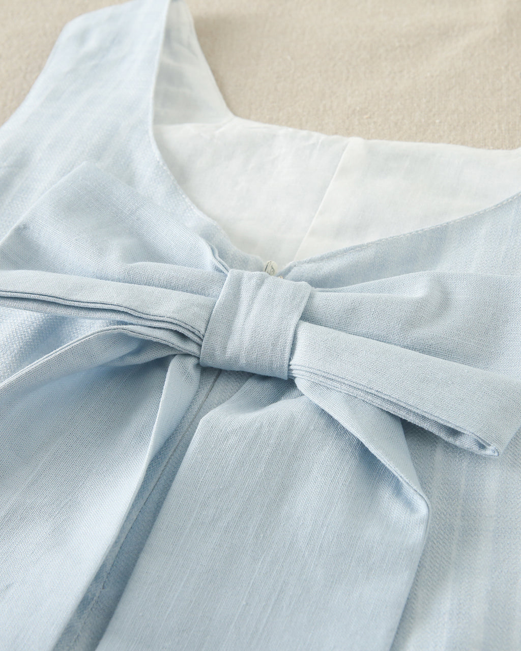 Jumpsuit Corto de Rayas Azules y Lazo Lateral