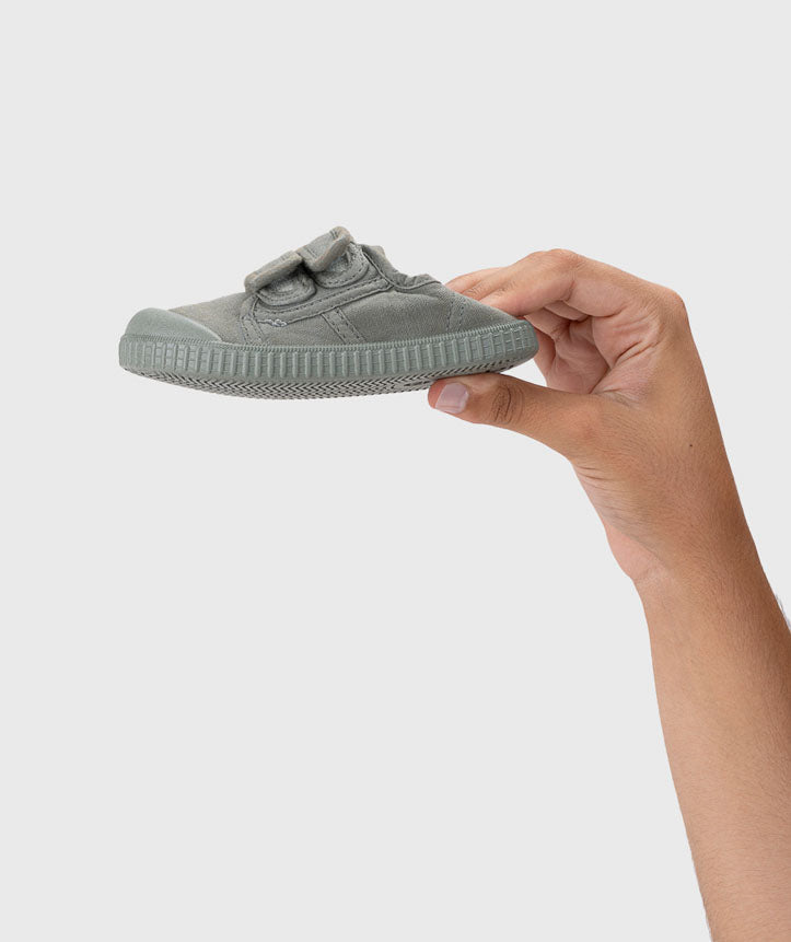 Zapato de Lona Barefoot Wide Verde con Cierre Magico