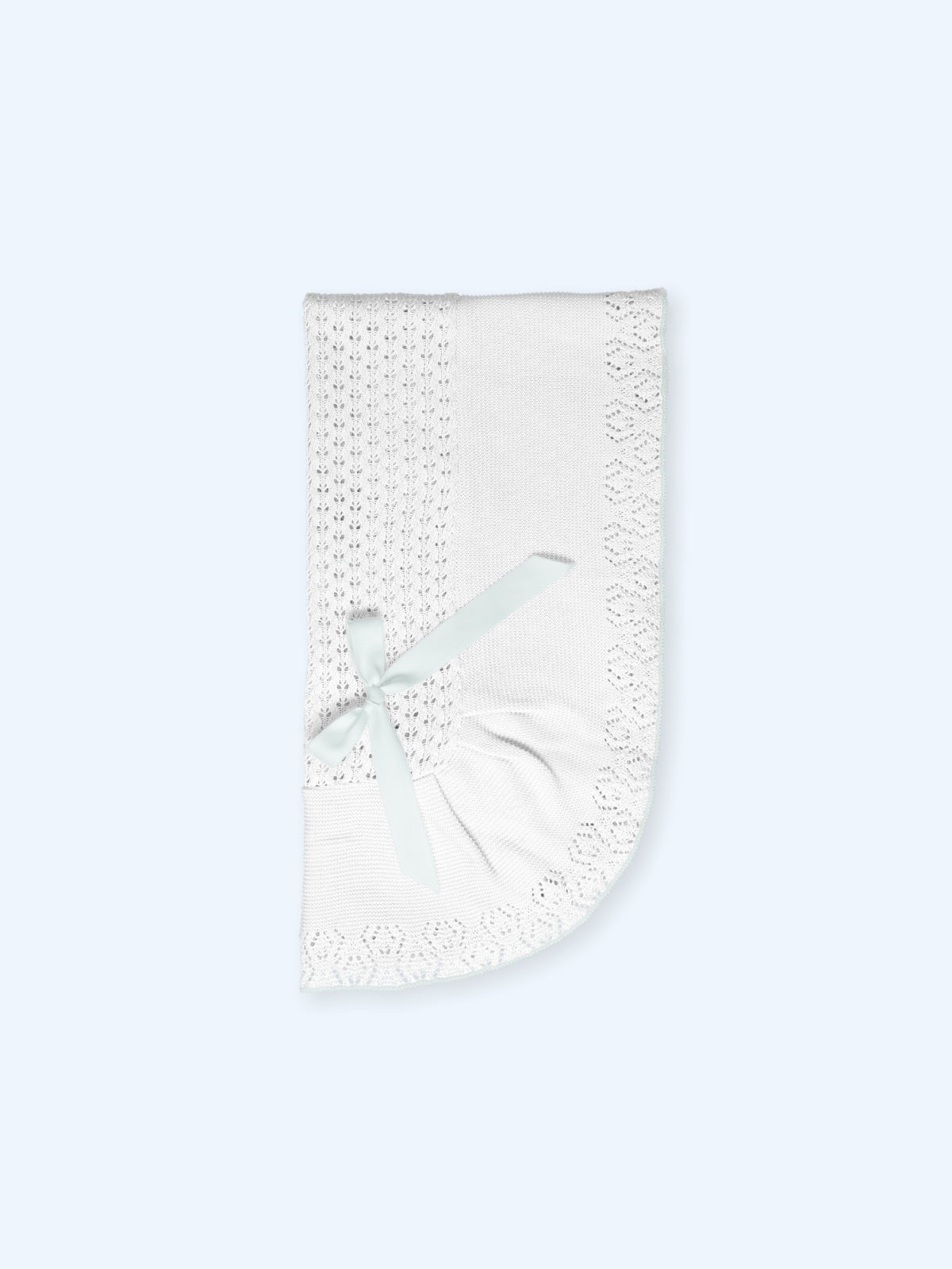 Toquilla Blanca con Volante y Detalles en Verde Agua