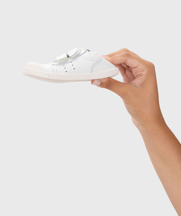 Tennis de Piel Barefoot Blancos con Verde